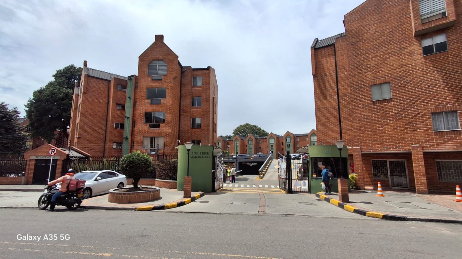 Apartamento en venta en Engativá, Bogotá · foto 3 de 24