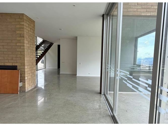 Casa de 3 alcobas en venta en Vía Las Palmas, Medellín, 371 m² · foto 7 de 21