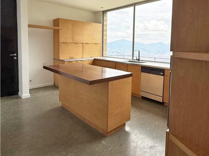 Casa de 3 alcobas en venta en Vía Las Palmas, Medellín, 371 m² · foto 8 de 21
