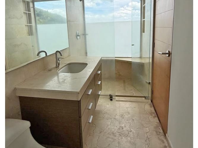 Casa de 3 alcobas en venta en Vía Las Palmas, Medellín, 371 m² · foto 10 de 21