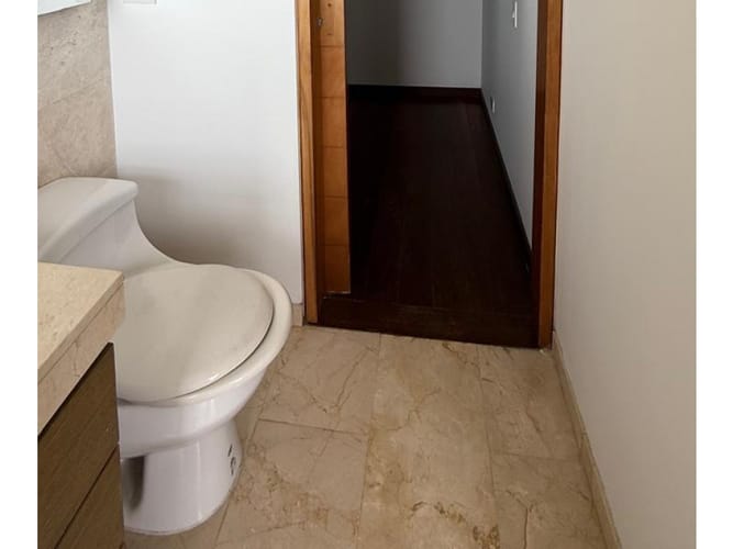 Casa de 3 alcobas en venta en Vía Las Palmas, Medellín, 371 m² · foto 15 de 21