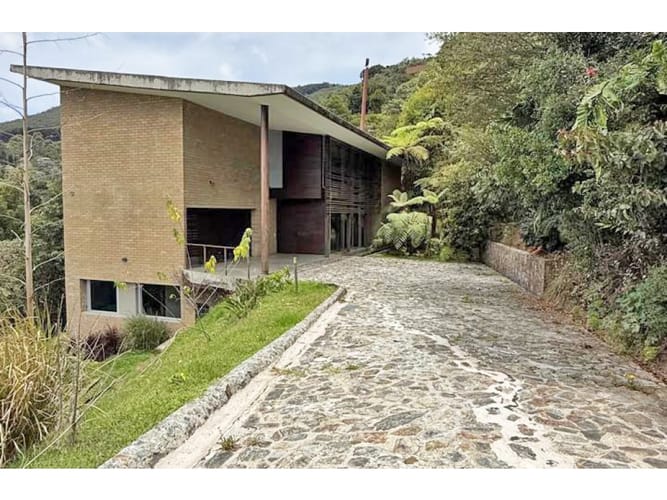 Casa de 3 alcobas en venta en Vía Las Palmas, Medellín, 371 m² · foto 21 de 21