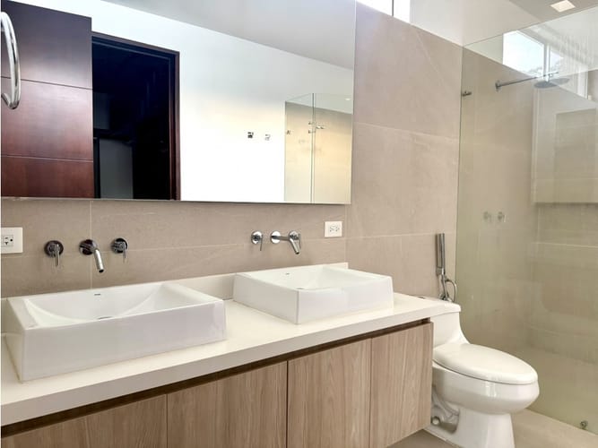 Casa de 4 alcobas en arriendo en La Viga, Cali, 400 m² · foto 2 de 23