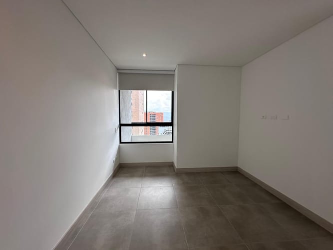 Apartamento de 2 alcobas en arriendo en Oviedo, Medellín, 90 m² · foto 12 de 16