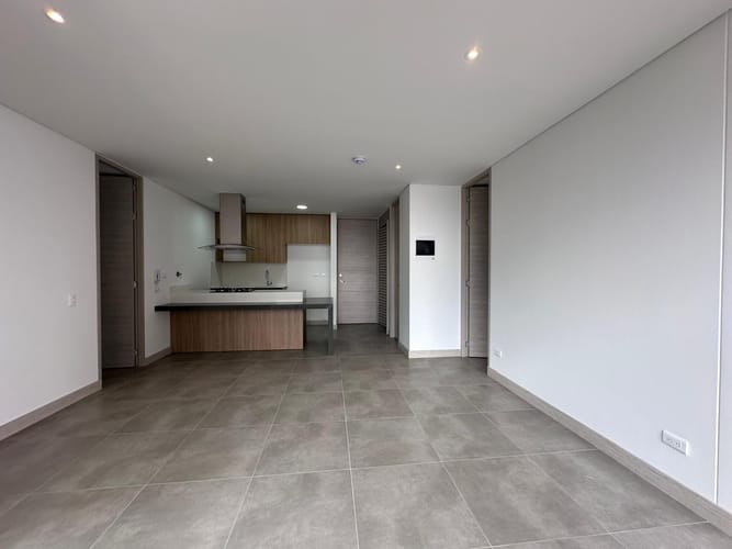Apartamento de 2 alcobas en arriendo en Oviedo, Medellín, 90 m² · foto 7 de 16