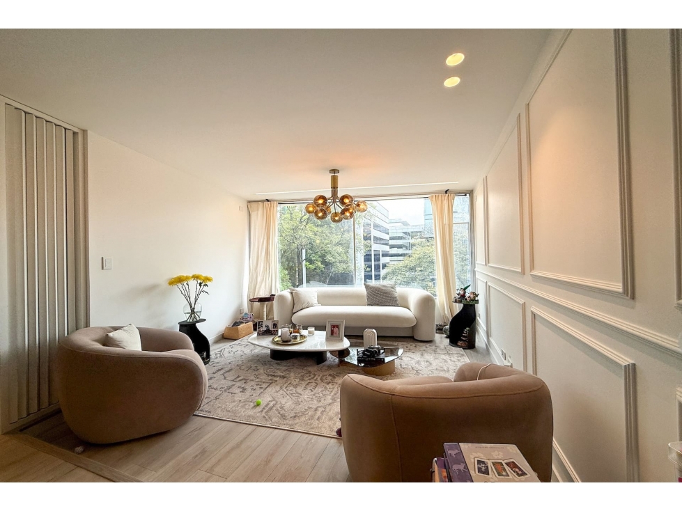 Apartamento en venta en El Chico, Bogotá · foto 2 de 13
