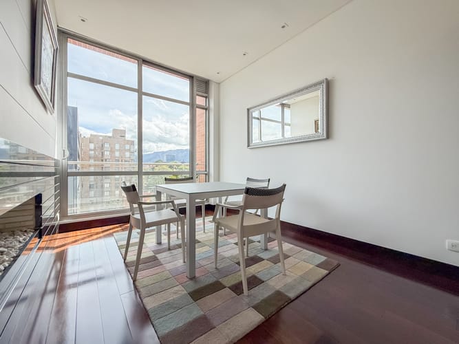 Apartamento de 2 alcobas en arriendo en Chicó Reservado, Bogotá, 220 m² · foto 6 de 21