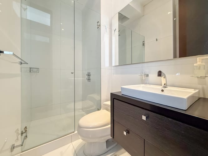 Apartamento de 2 alcobas en arriendo en Chicó Reservado, Bogotá, 220 m² · foto 19 de 21