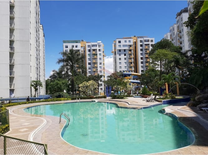 Apartamento de 4 alcobas en venta en Yerbabuena, Ibagué, 125 m² · foto 2 de 24