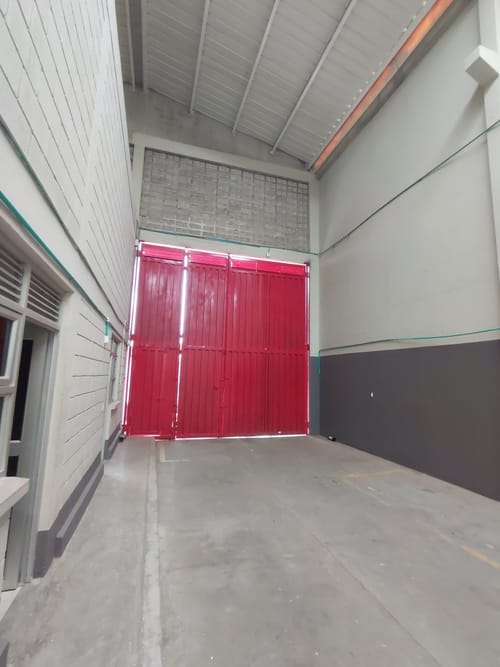 Bodega en arriendo en Caribe Verde, Barranquilla, 800 m² · foto 6 de 24