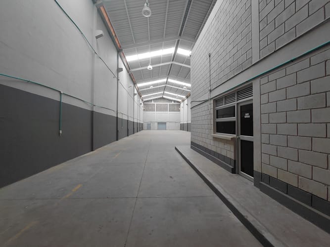 Bodega en arriendo en Caribe Verde, Barranquilla, 800 m² · foto 4 de 24