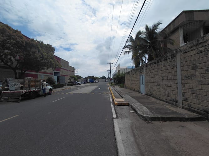 Bodega en arriendo en Caribe Verde, Barranquilla, 800 m² · foto 18 de 24
