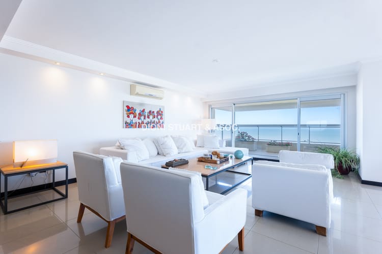 TORRE LOBOS ESQUINERO - 3 DORM EN SUITE + DEP. SERV · Photo 4
