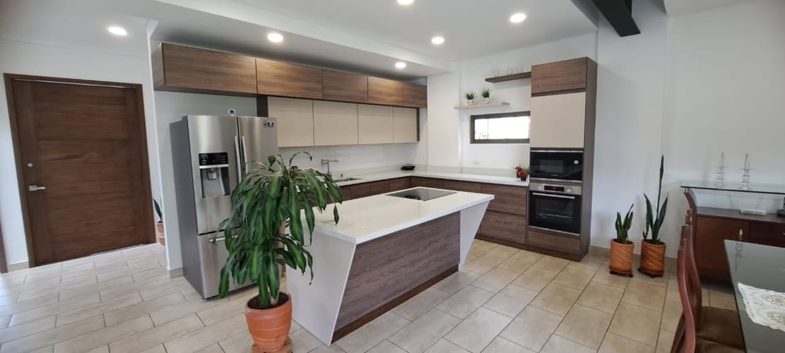 Casa de 4 alcobas en venta en Santa Elena, El Retiro, 281 m² · foto 3 de 15