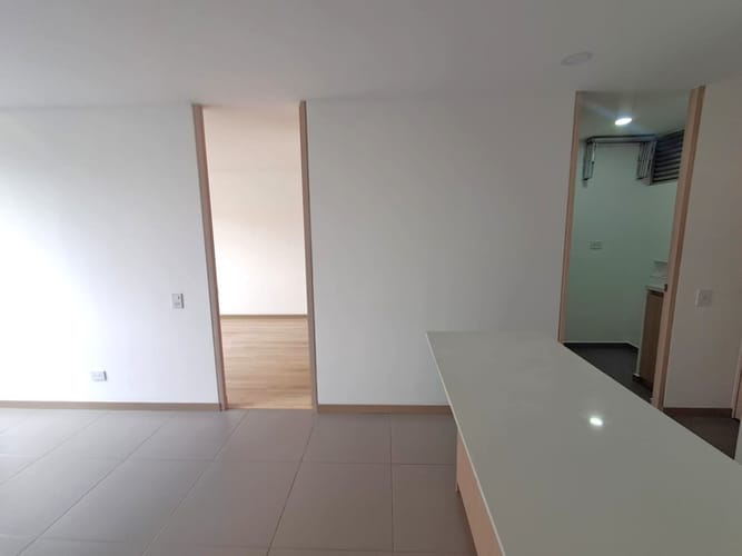 Apartamento en arriendo en Belén, Medellín · foto 3 de 14