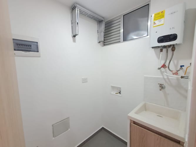 Apartamento en arriendo en Belén, Medellín · foto 9 de 14