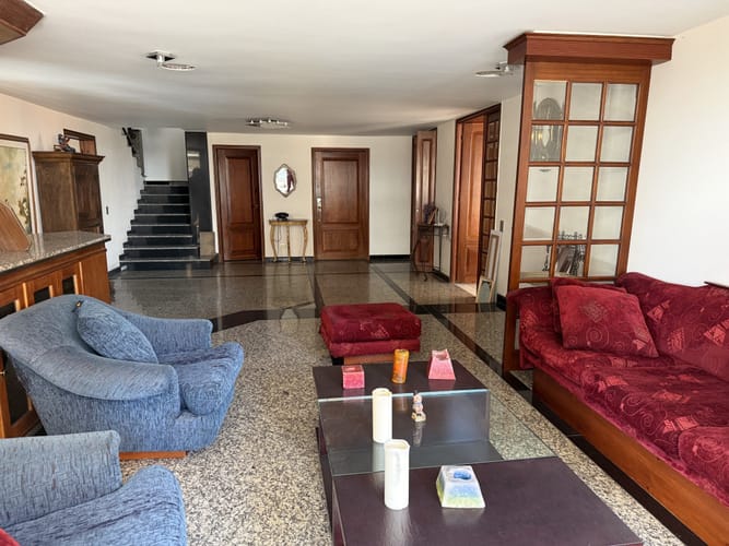 Apartamento de 4 alcobas en venta en El Refugio I, Bogotá, 273 m² · foto 3 de 24