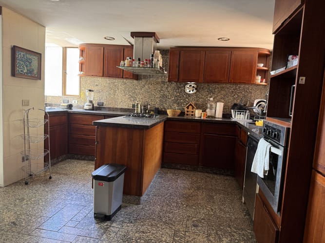 Apartamento de 4 alcobas en venta en El Refugio I, Bogotá, 273 m² · foto 7 de 24