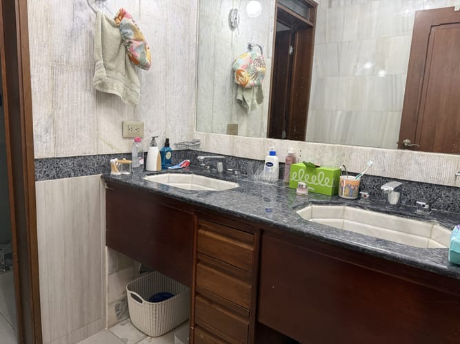 Apartamento de 4 alcobas en venta en El Refugio I, Bogotá, 273 m² · foto 17 de 24