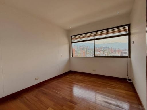 Apartamento de 3 alcobas en venta en La Tomatera, Medellín, 186 m² · foto 11 de 19