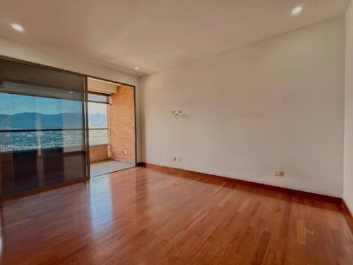 Apartamento de 3 alcobas en venta en La Tomatera, Medellín, 186 m² · foto 16 de 19