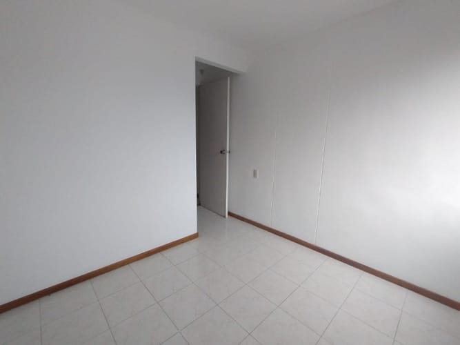 Apartamento en venta en Granizal, Medellín · foto 7 de 16