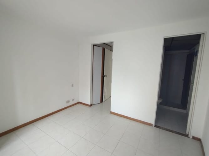 Apartamento en venta en Granizal, Medellín · foto 10 de 16
