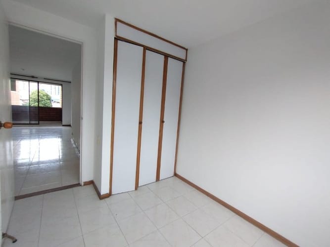 Apartamento en venta en Granizal, Medellín · foto 11 de 16