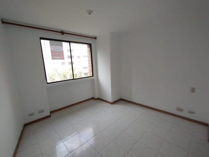 Apartamento en venta en Granizal, Medellín · foto 12 de 16