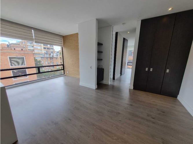 Apartamento de 2 alcobas en venta en Chicó Reservado, Bogotá, 73 m² · foto 2 de 24