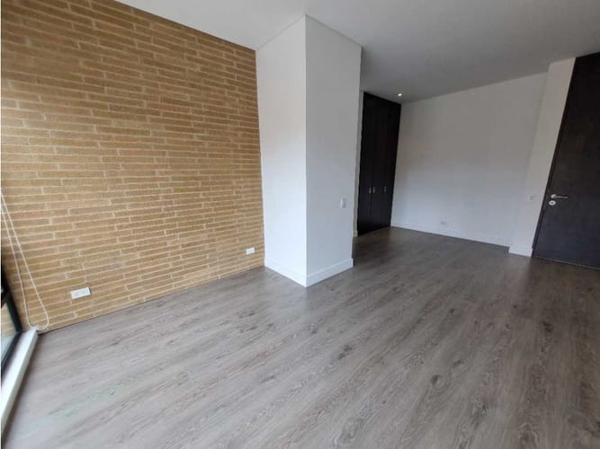 Apartamento de 2 alcobas en venta en Chicó Reservado, Bogotá, 73 m² · foto 4 de 24