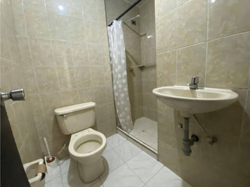 Apartamento de 3 alcobas en venta en Florida Nueva, Medellín, 100 m² · foto 5 de 13