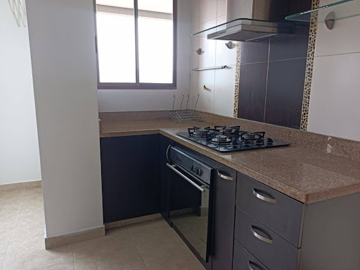 Apartamento en arriendo en La Tomatera, Medellín · foto 6 de 23
