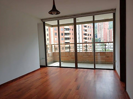 Apartamento en arriendo en La Tomatera, Medellín · foto 8 de 23