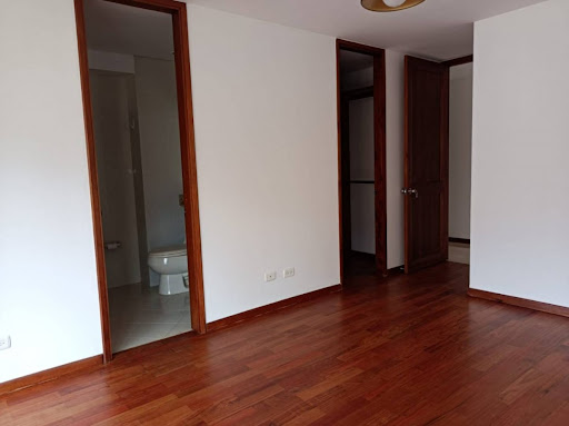 Apartamento en arriendo en La Tomatera, Medellín · foto 9 de 23