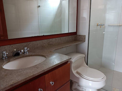 Apartamento en arriendo en La Tomatera, Medellín · foto 17 de 23