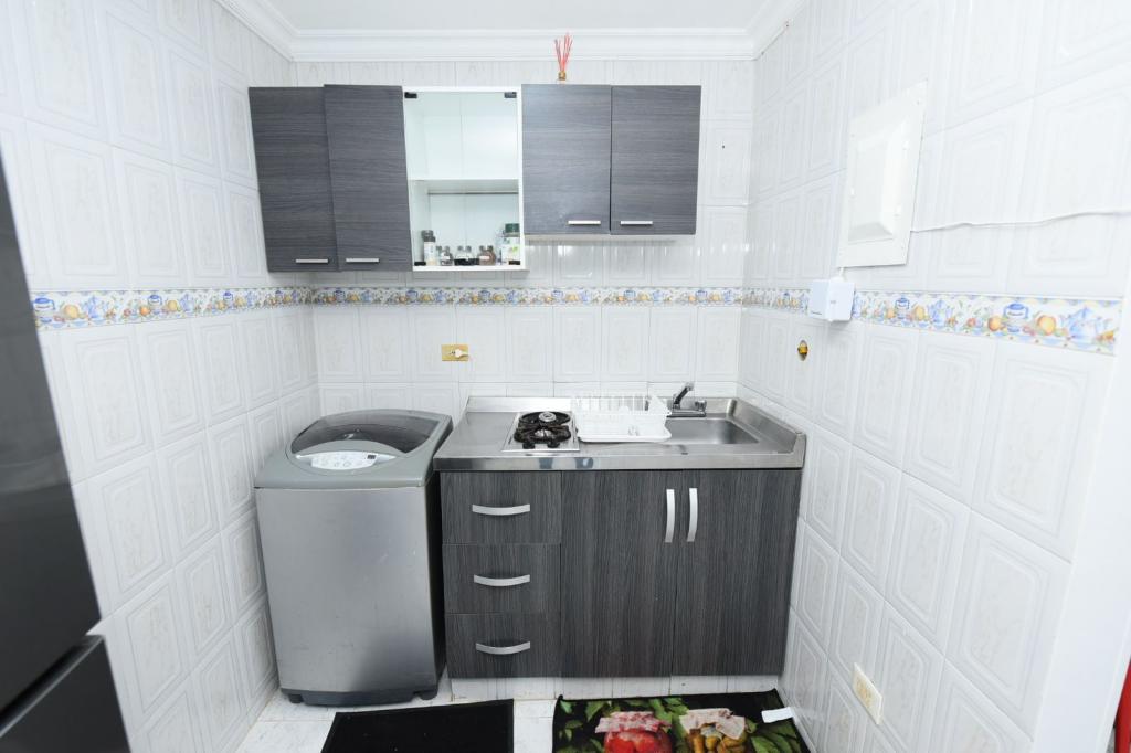Apartamento en venta en El Laguito, Cartagena · foto 3 de 8