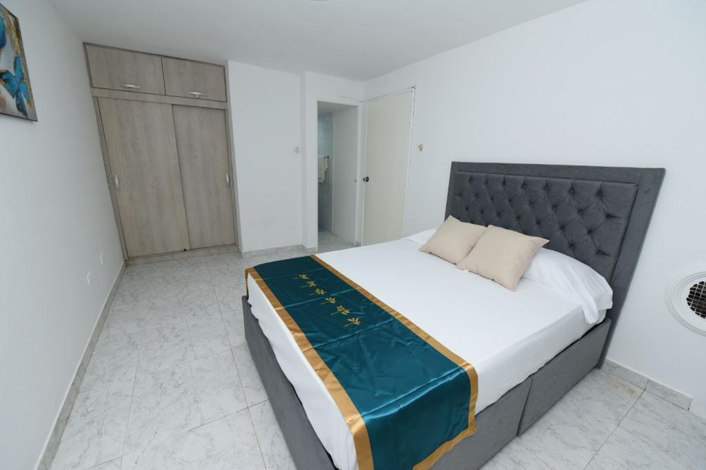 Apartamento en venta en El Laguito, Cartagena · foto 5 de 8