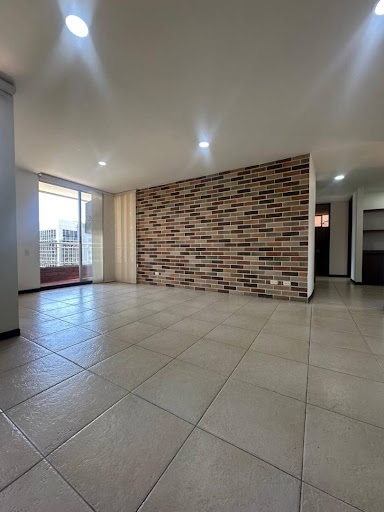 Apartamento en arriendo en Castropol, Medellín · foto 4 de 21