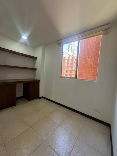 Apartamento en arriendo en Castropol, Medellín · foto 8 de 21