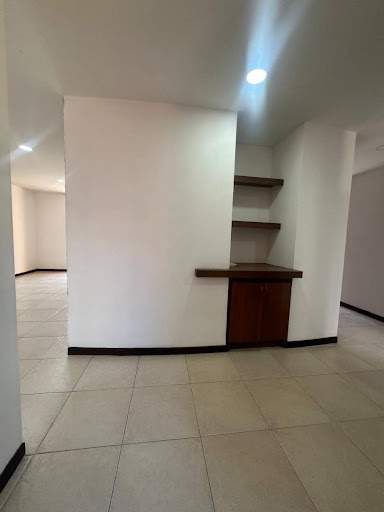 Apartamento en arriendo en Castropol, Medellín · foto 10 de 21