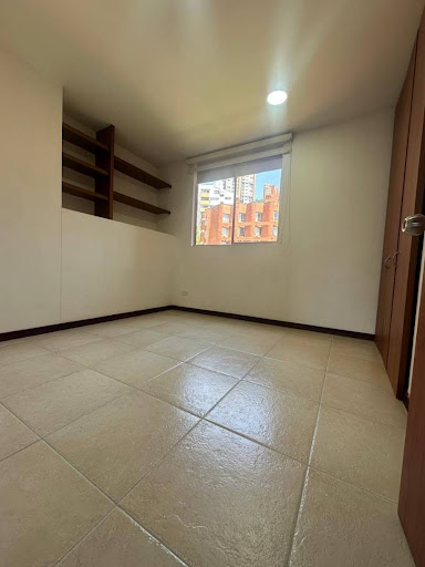 Apartamento en arriendo en Castropol, Medellín · foto 11 de 21