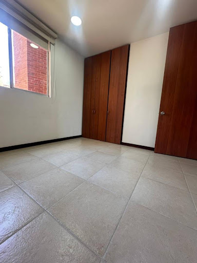 Apartamento en arriendo en Castropol, Medellín · foto 12 de 21