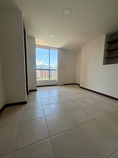 Apartamento en arriendo en Castropol, Medellín · foto 15 de 21