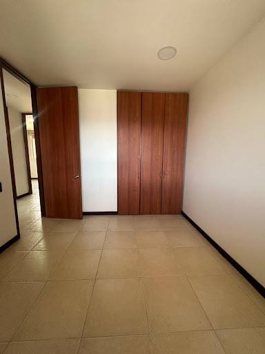 Apartamento en arriendo en Castropol, Medellín · foto 16 de 21