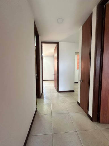 Apartamento en arriendo en Castropol, Medellín · foto 20 de 21