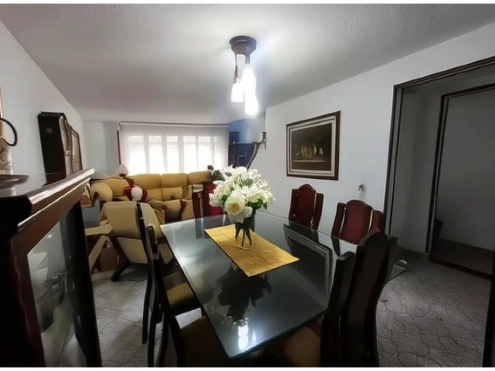 Casa en venta en Villa Luz, Bogotá · foto 4 de 18