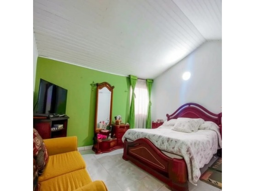 Casa en venta en Villa Luz, Bogotá · foto 9 de 18