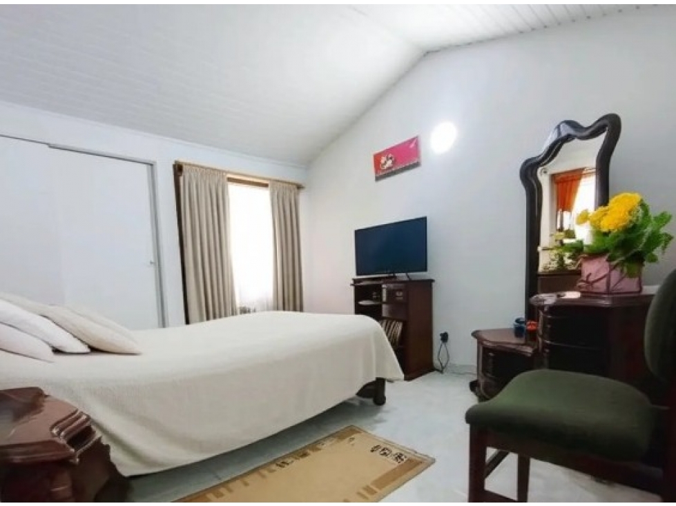 Casa en venta en Villa Luz, Bogotá · foto 12 de 18