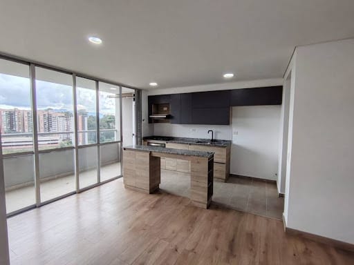 Apartamento de 3 alcobas en arriendo en Los Colegios, Rionegro, 80 m² · foto 2 de 24